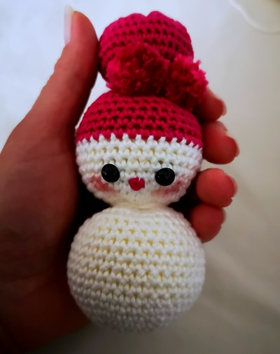 Blog-Inhaltsbild für 'Kostenlose Häkelanleitung - Einfaches Schneemädchen und/oder Eule'